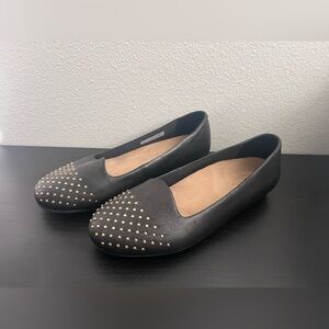 Vionic Bondi Gold Studded Leather Slip On Flats size 9 EUC